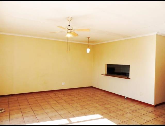 2 BEDROOM PROPERTY TO RENT IN ZWARTKOP